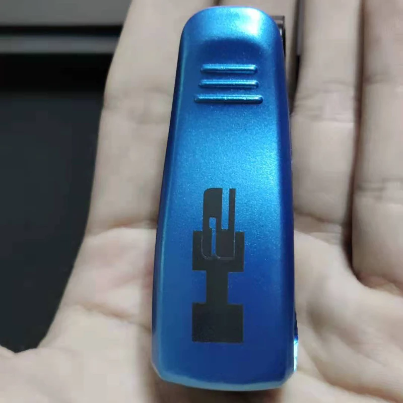 Car Auto Sun Visor Glasses Box Sunglasses Clip For Hummer H1 H2 GMT 840 H2H H2 SUT H3 H3T HEV car Accessorie car sticker