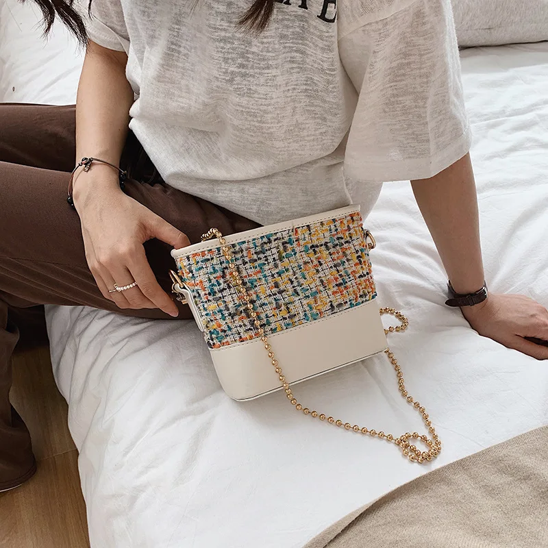 

Female rhombic chain bag New 2019 woolen bag wandering bag Female slung shoulder bag