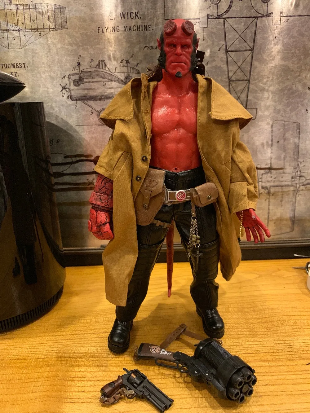 Высокое качество Hellboy Devil HT 1/12 Масштаб ПВХ фигурка модель игрушки в розничной коробке