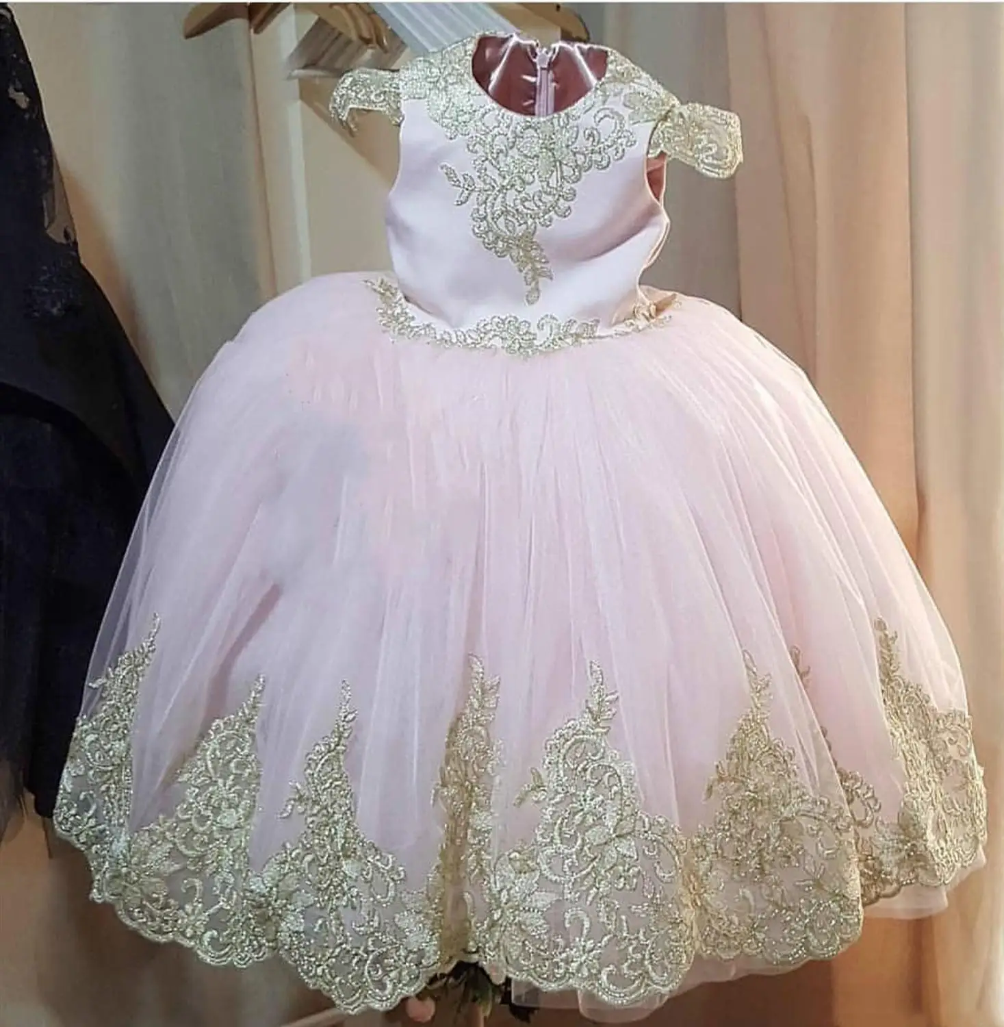 Roze Kant Bloem Meisjes Jurken Kapmouwtjes Baljurk Tulle Kids Birthday Party Dress Pageant Jurken Roze Kant Bloem Meisjes Jurken Kapmouwtjes Baljurk Tulle Kids Birthday Party Dress Pageant Jurken