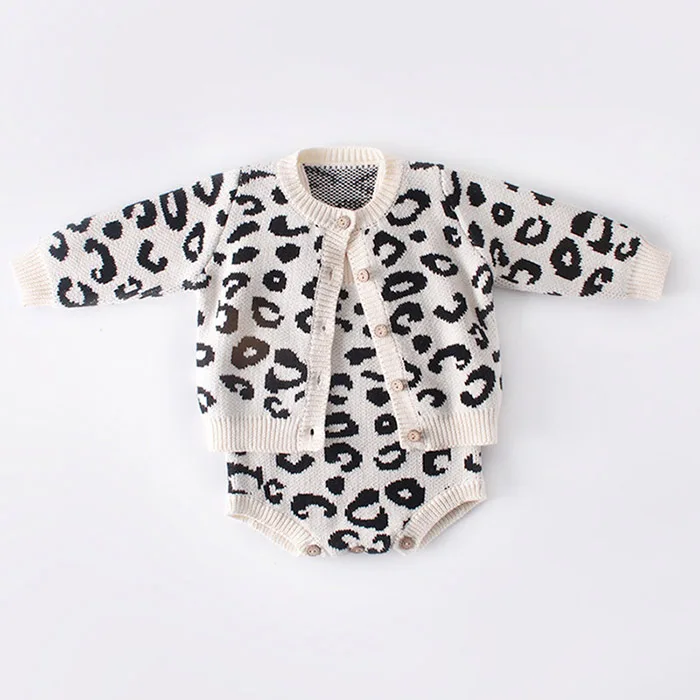 Одежда для маленьких девочек; Осенняя леопардовая трикотажная одежда для малышей; комбинезон для новорожденных девочек; хлопковый Детский кардиган; свитер; комбинезон