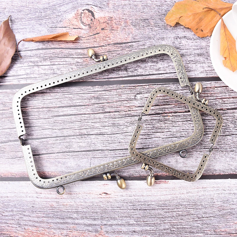 

NEW 2021 1pcs Bronze DIY Purse Handbag Handle Coin Bag Metal Kiss Clasp Lock Frame Handle