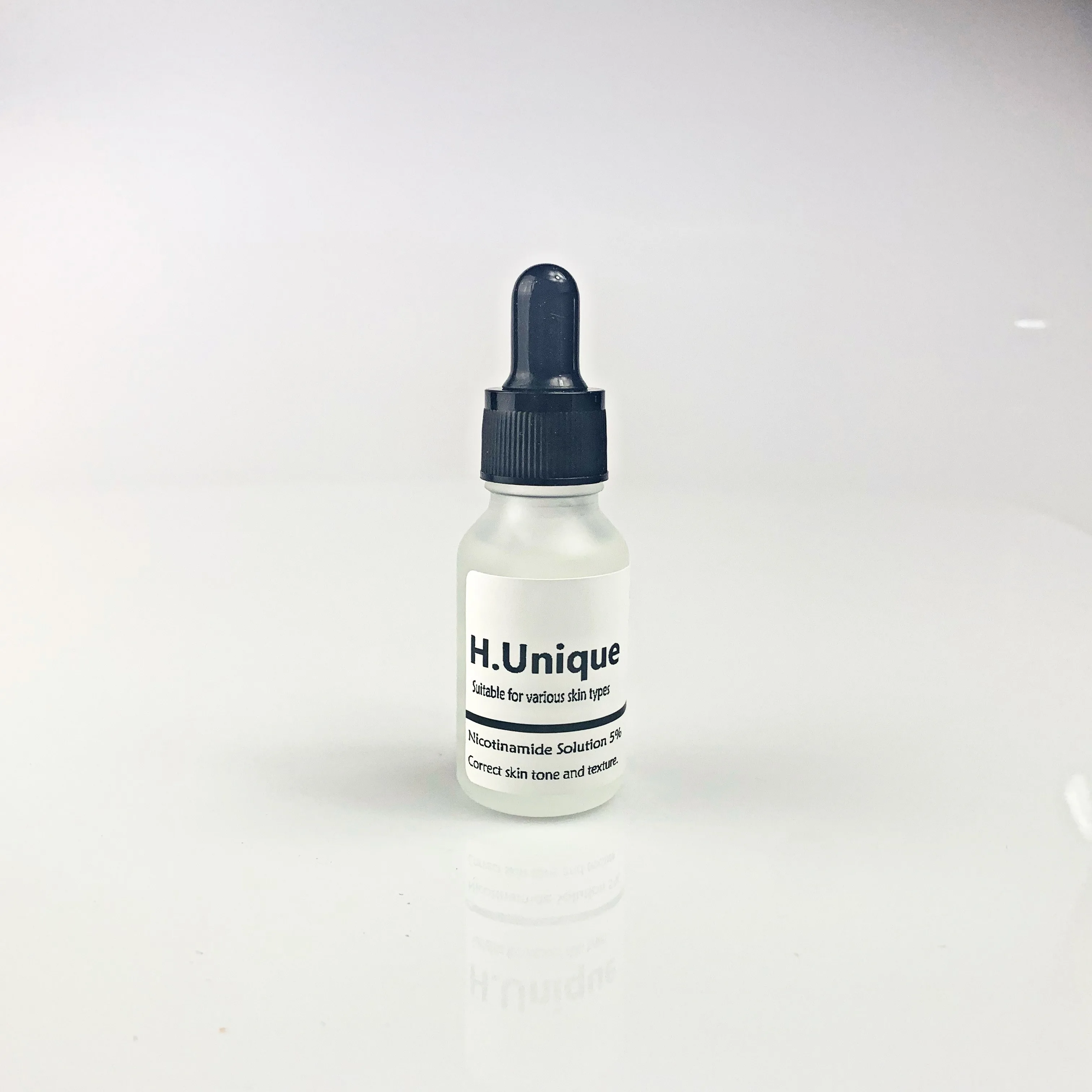 

Nicotinamide Solution 5%, 15ML, Correct Skin Tone and Texture, Face Care Essence