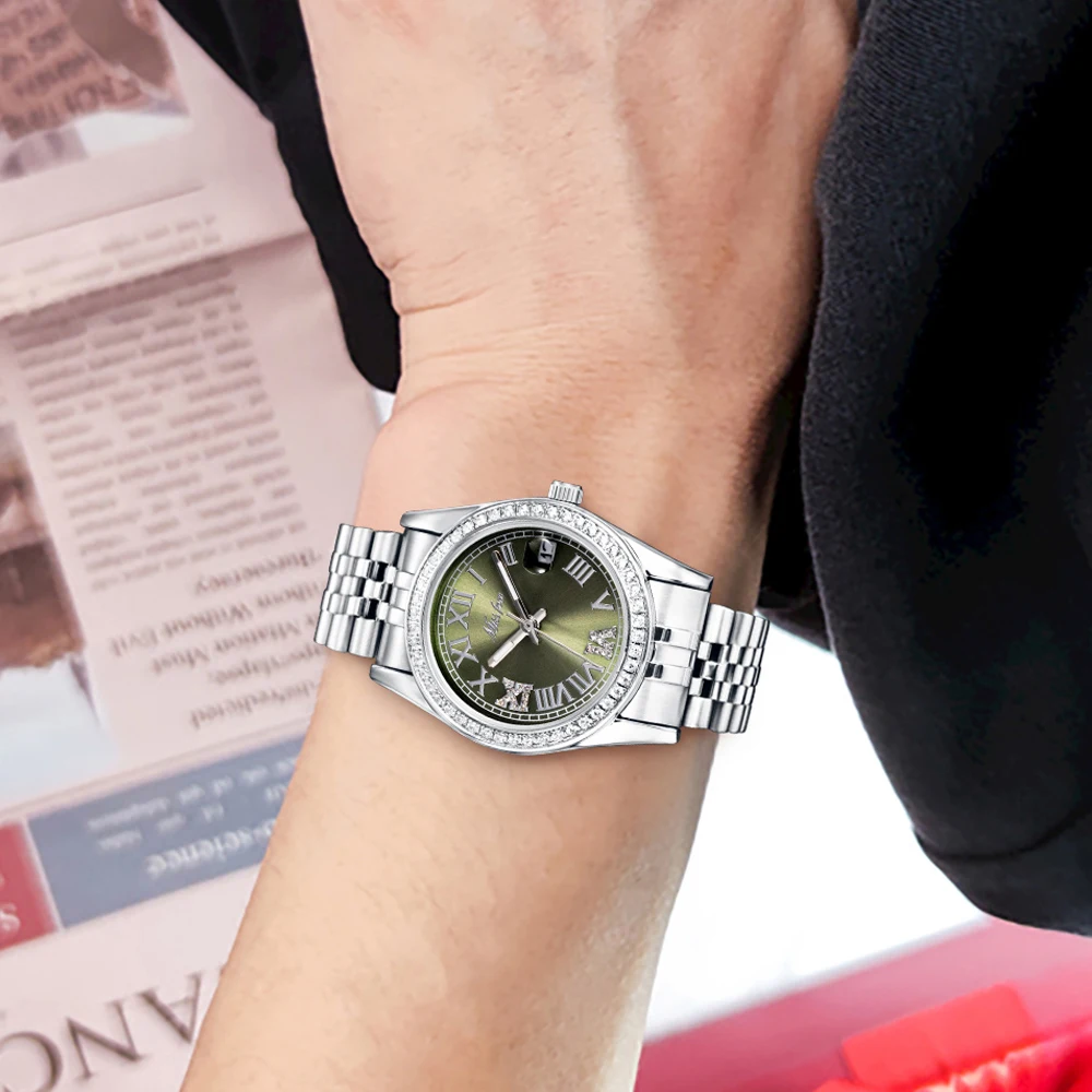 Рисунок 6 - Роскошные золотые часы для женщин