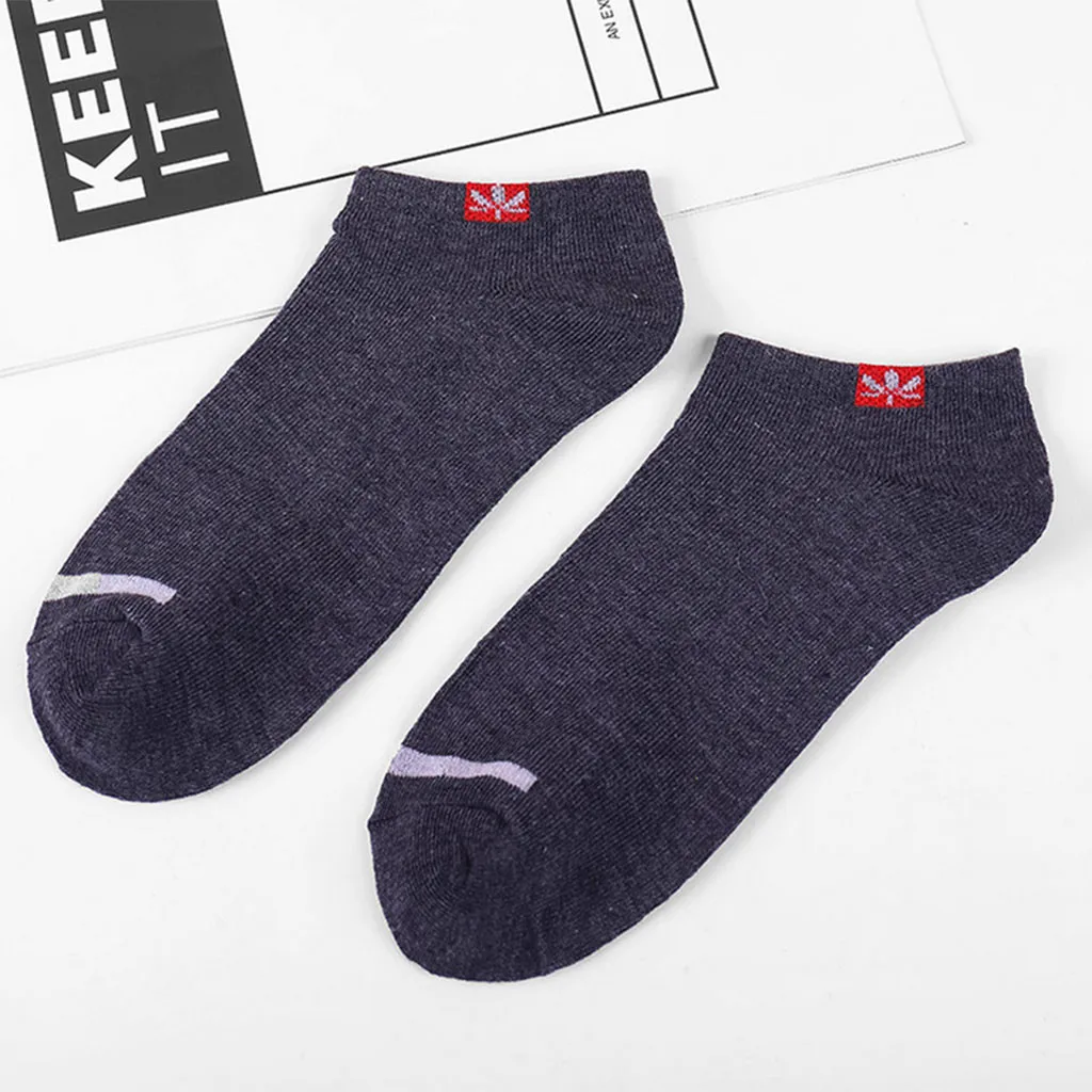 Men Sports Socks Ultra-thin Elastic Short Silk Little Pineapple Heap Stockings Men Short Sports Socks Comfortable Simple