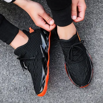 

New Men casual Vulcanized Shoes Sneakers Mens Fashion Casual Lace-Up Colorful Sport Graffiti sports shoes men shoes casual shoes