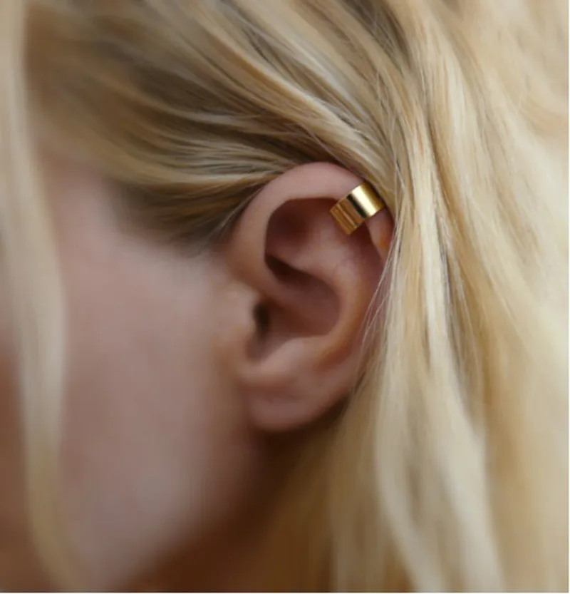 

1pair New European and American Trade Fashion Simple Personality Pierced Ear Cuffs Ear Clip Earrings Jewelry For Man And Women