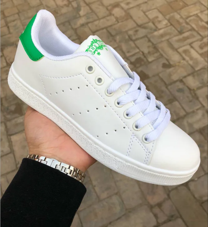 New Fashion Women Men Loafers Vulcanize Shoes Lightweight wearable Sneakers Ladies Slip on Breathable Shallow Casual Shoes