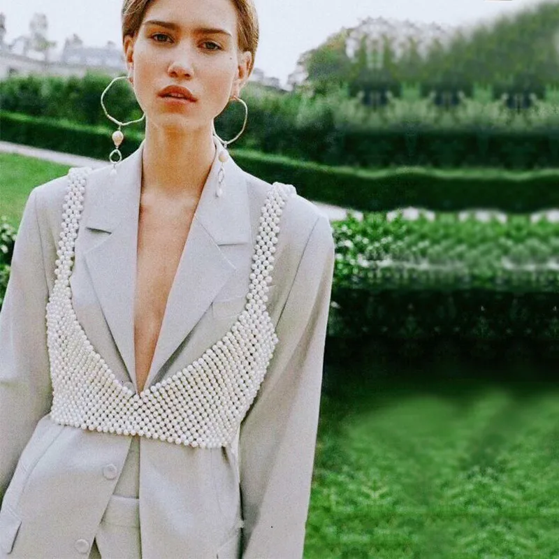 Günstige [BXX] Handgemachte Perlen Weste Frauen Tops 2020 Luxus Marke Designer Neue Für Frauen Perlen Westen Ärmel Aushöhlen shirts HI451