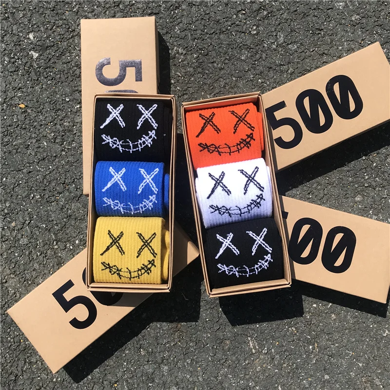 

3 Pairs/box Harajuku Clown Socks Men Fashion Crew Sports Funny Face Embroidery Trend Hip Hop Cotton Socks