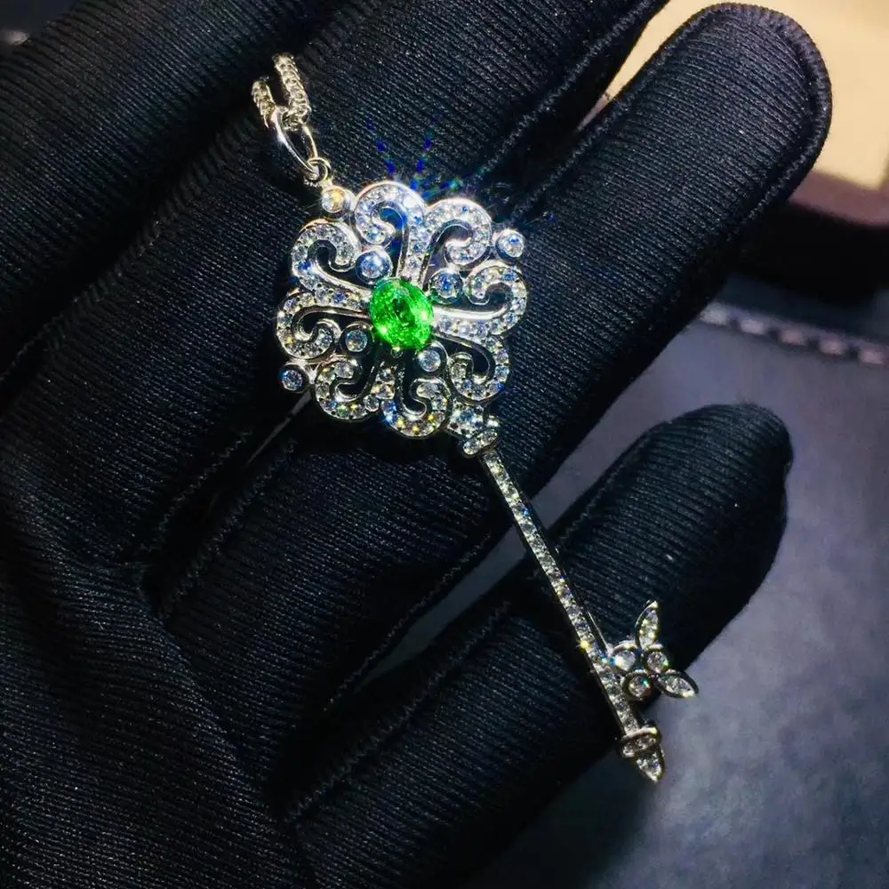 Restauration ancienne clé de grâce naturelle Tsavorite gemme pendentif naturel vert grenat pendenti