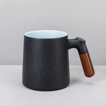 

Vintage Coffee Mug Filter with Lid Office Ceramics Insulated Coffee Mug Self Stirring Creative Caneca Strawberry Milk XX60CM
