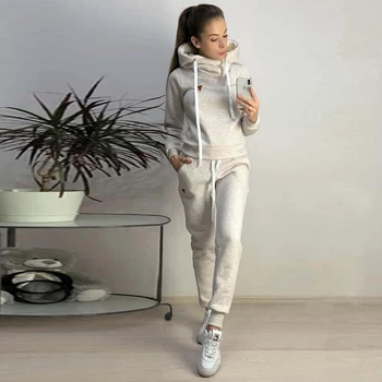 

2020 Warm 2pcs Sport Sets Female Winter Autumn Tracksuit Long Sleeve Hoodie Top+Sweatpants Warm Outfits Running Suit Sportswear
