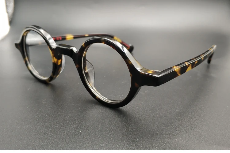 Shop Unisex Retro Small Round Eyeglasses - Model 916 | YUJO – FuzWeb