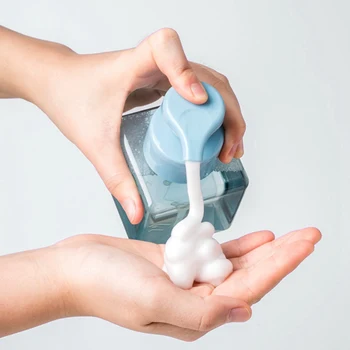 

1pc Portable Plastic Refillable Bottle Lotion Hand Sanitizer Pressing Bottle Bathroom Shower Gel Bottle Cosmetics Container