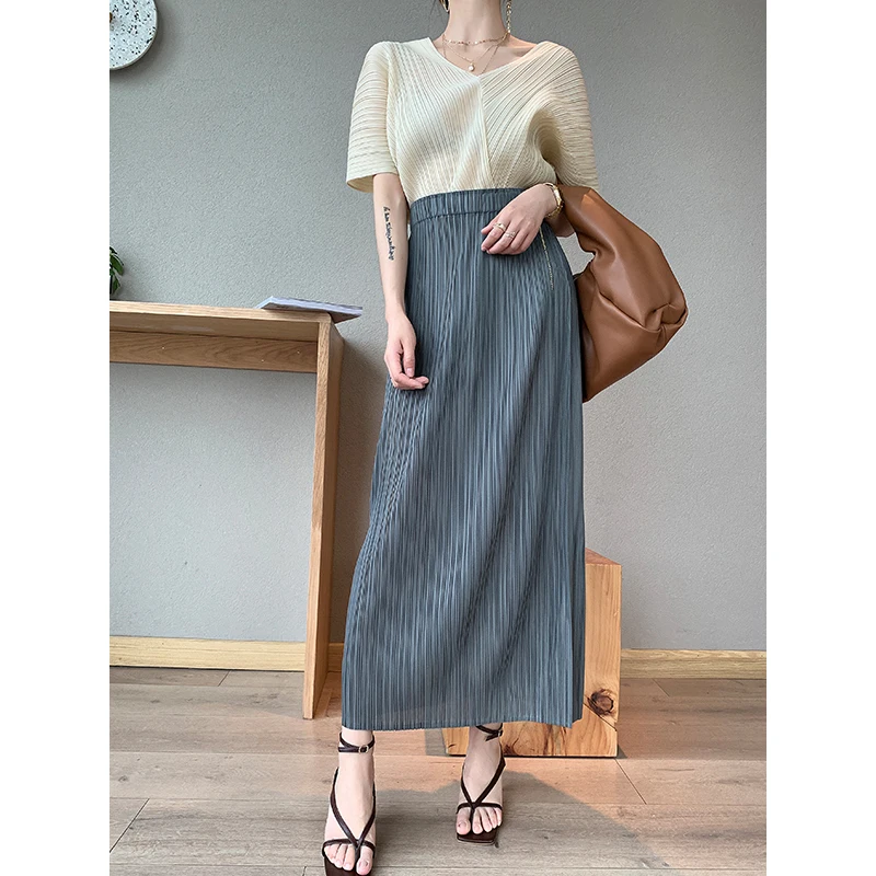 hip pleated maxi skirt