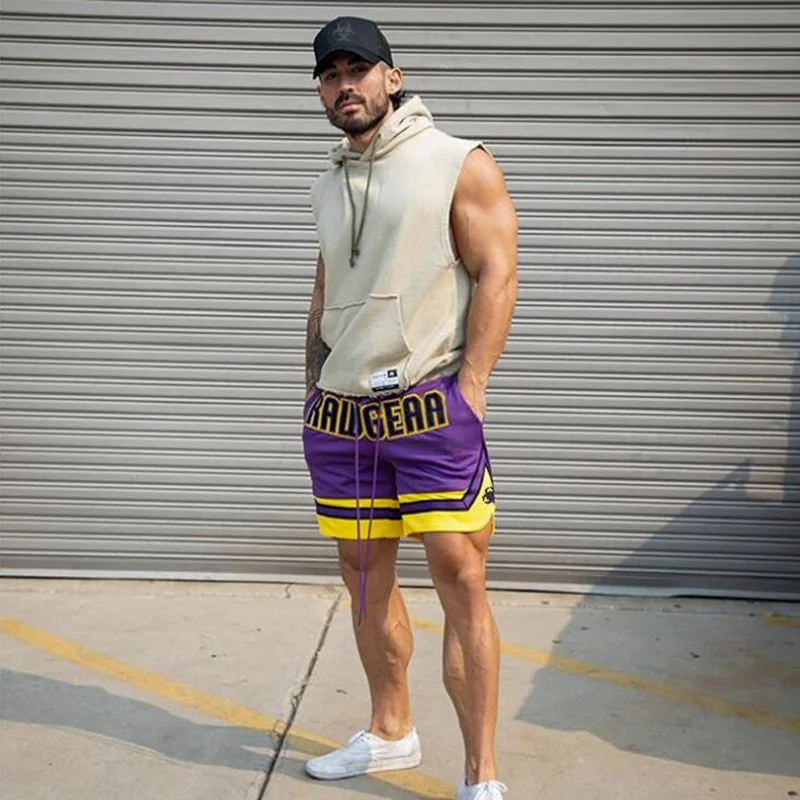 men just don shorts outfit