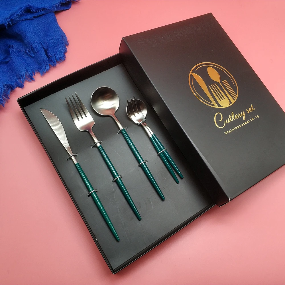 Hot Sale Small Size fourchettes couteaux cuilleres silverware stainless steel White Gold cutlery fork spoon knife dining set - Цвет: 5pcs with giftbox