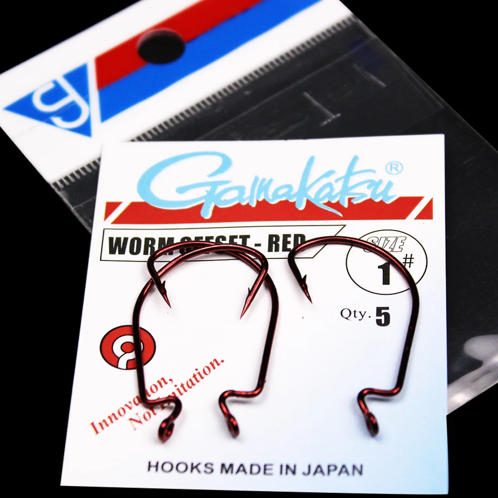 Hameçons Gamakatsu rouges offset pour leurres souples et montage Texas rig - tailles 5/0 à 6 en acier carbone