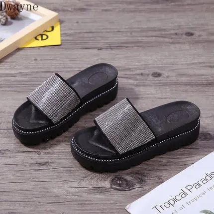 

2019 new sequins thick bottom Korean version of the tide wild wear fashion word slippers children