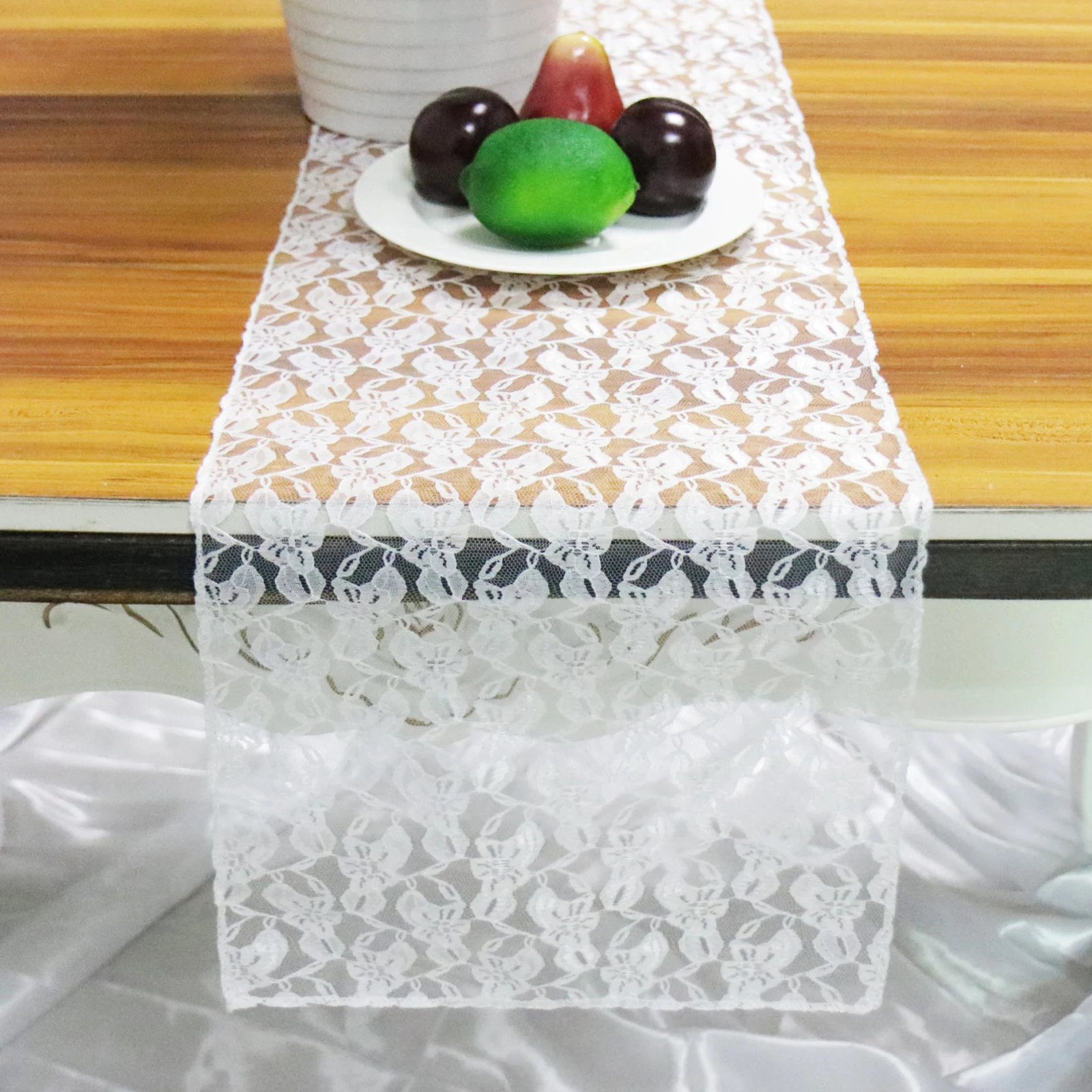 

1pcs White Lace Table Runner Floral Table Cover Modern for Wedding Decor Home Hotel Birthday Party Table Decor Supply 30*275cm