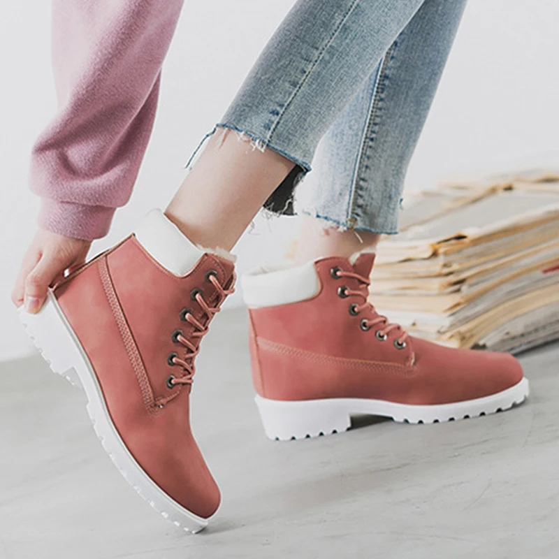 Las nuevas mujeres botas de moda de peluche por dentro diseño invierno botas cuero de la PU botas de tobillo damas para mujer