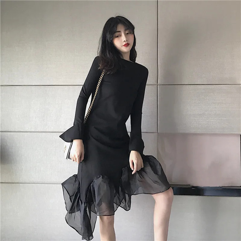

Fall 2019 New Temperament Mesh Yarn Stitching Black Fishtail Medium-length Dress
