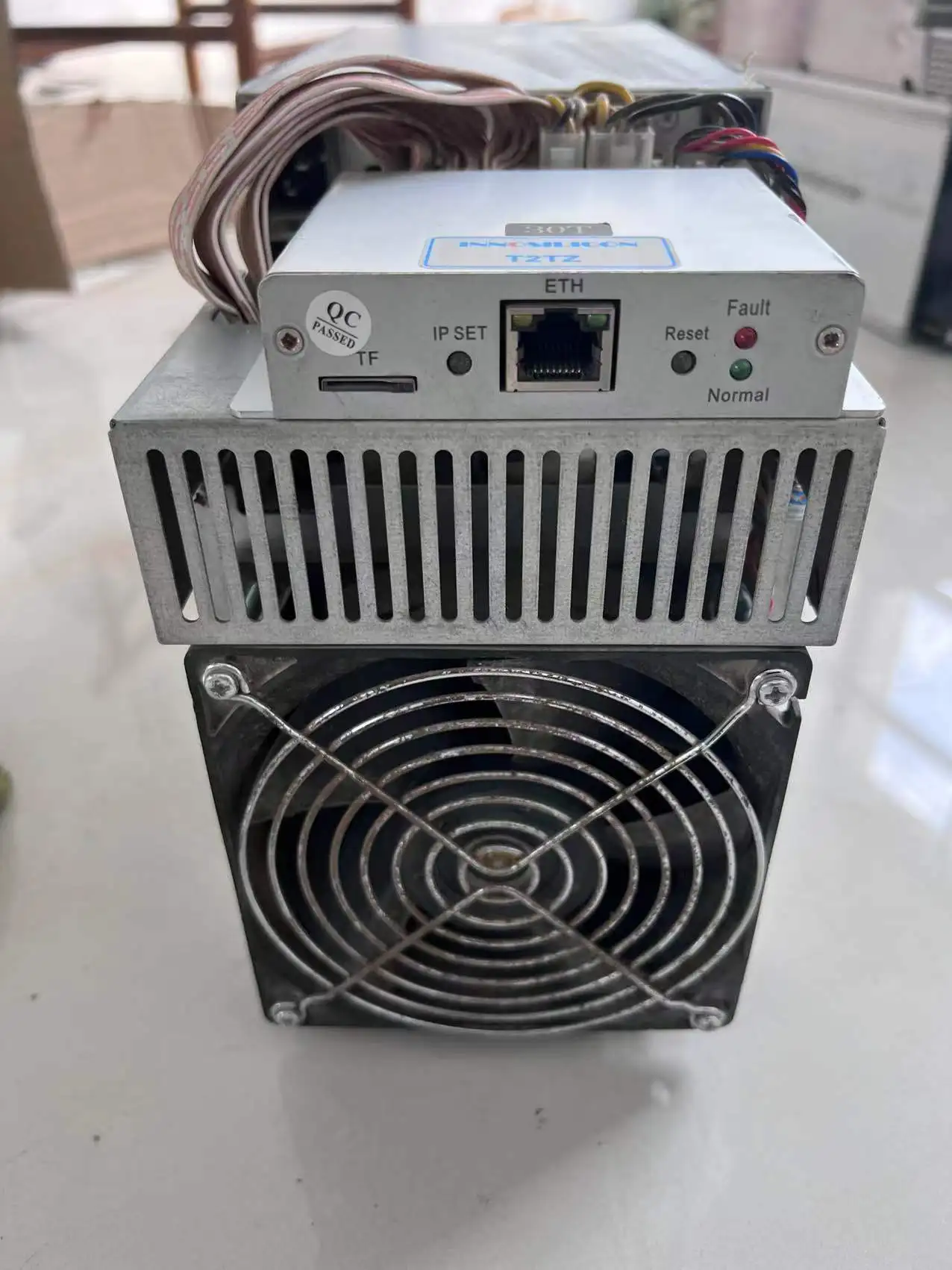 Б/у Майнер биткоинов Asic Innosilicon T2T 30T более экономичный чем T2 T3 Antminer Z15 S17 T17 Z11 WhatsMiner