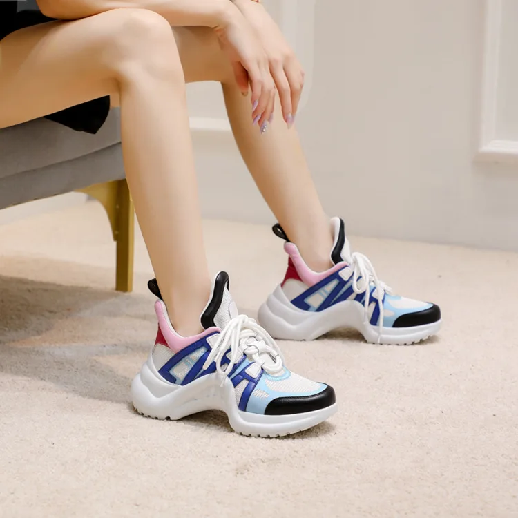 Louis Vuitton Trainer White Blue Sole 2021, Fesyen Pria, Sepatu