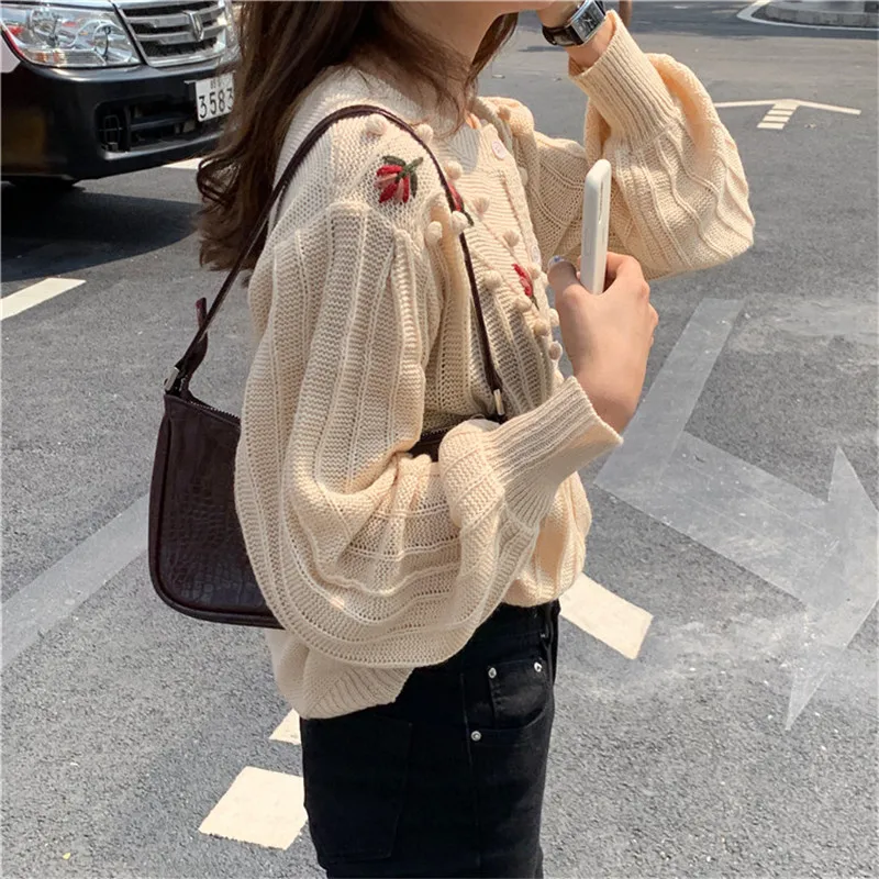 RUGOD Korean New Style O-neck Elegant Knitted Cardigan Flower Embroidery Sweaters Women Fashion