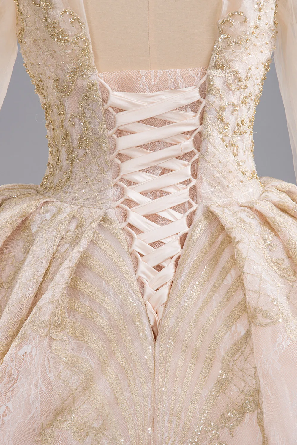 Рисунок 4 - Женское свадебное платье It's yiiya