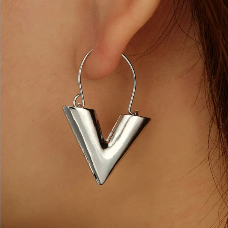 

New Metal Letter V Earrings For Women Creative Simple Letter Earring Jewelry