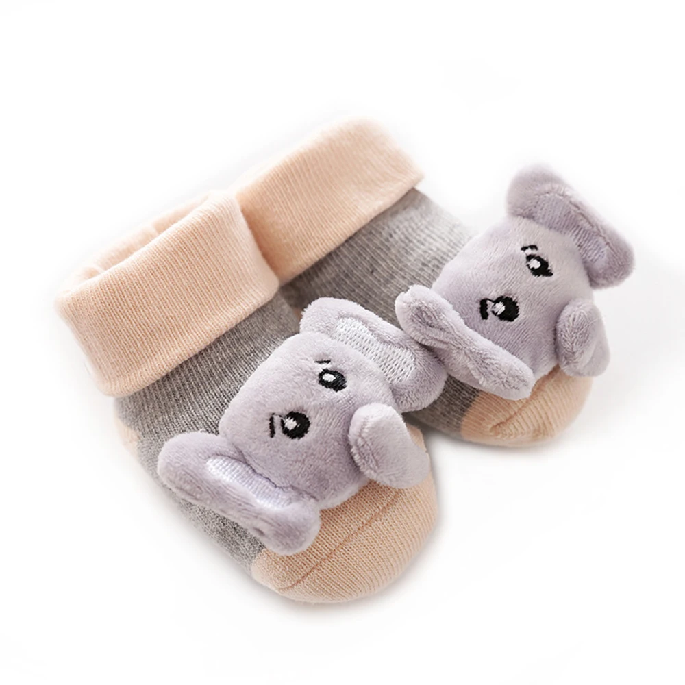 Носки для малышей Нескользящие хлопковые носки-тапочки с изображением куклы из мультфильма с колокольчиками, мягкие милые ботинки для маленьких девочек и мальчиков носки для малышей от 0 до 3 лет - Цвет: 03