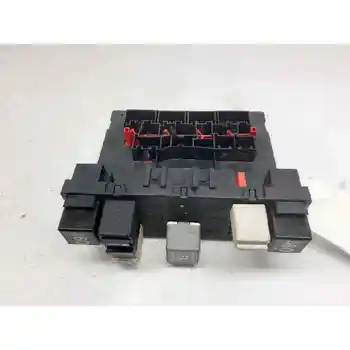 

3C0937049E CASE RELAYS/FUSES SEAT ALTEA (5P1)