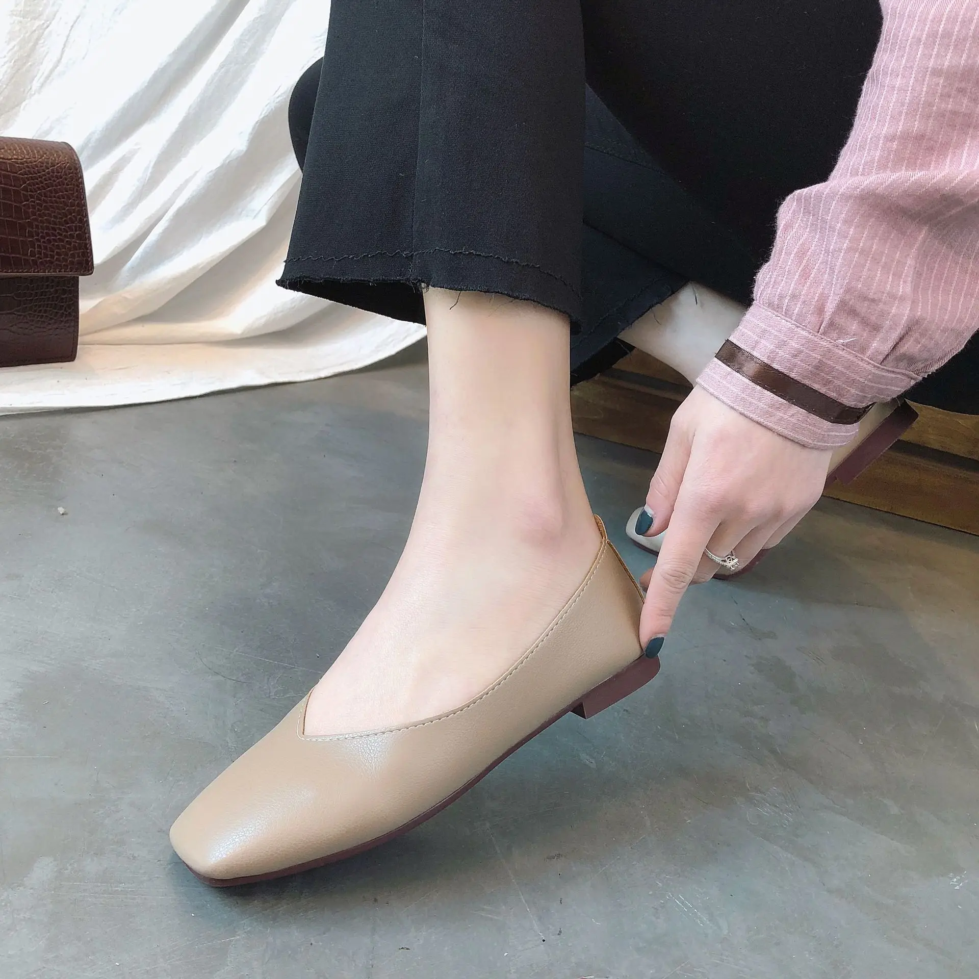 

2018 Autumn New Style Casual Shallow Mouth Single Shoes Comfortable Square Head Versatile Chunky-Heel Mom Shoes Commuting