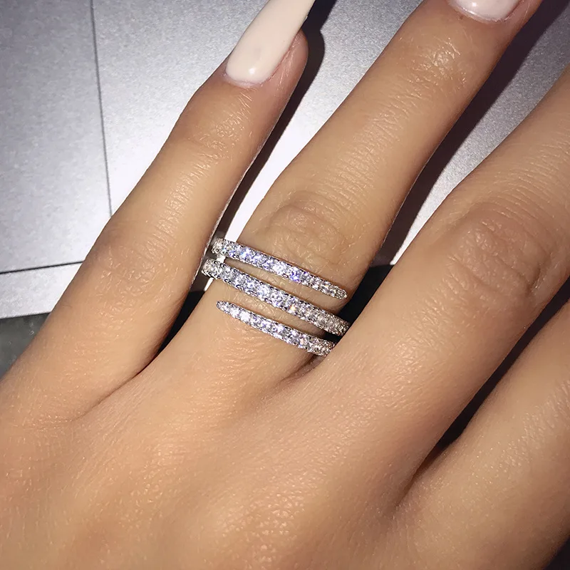 

New Simple Exquisite Three Circles Surrounding Geometric Pattern Jewelry Lady Engagement Wedding Gift Ring