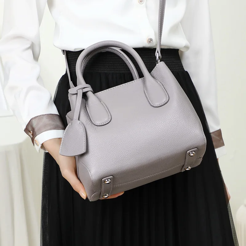 

Female 2020 Genuine Leather Joker Single Shoulder Leisure Simple Slung Hand Bag