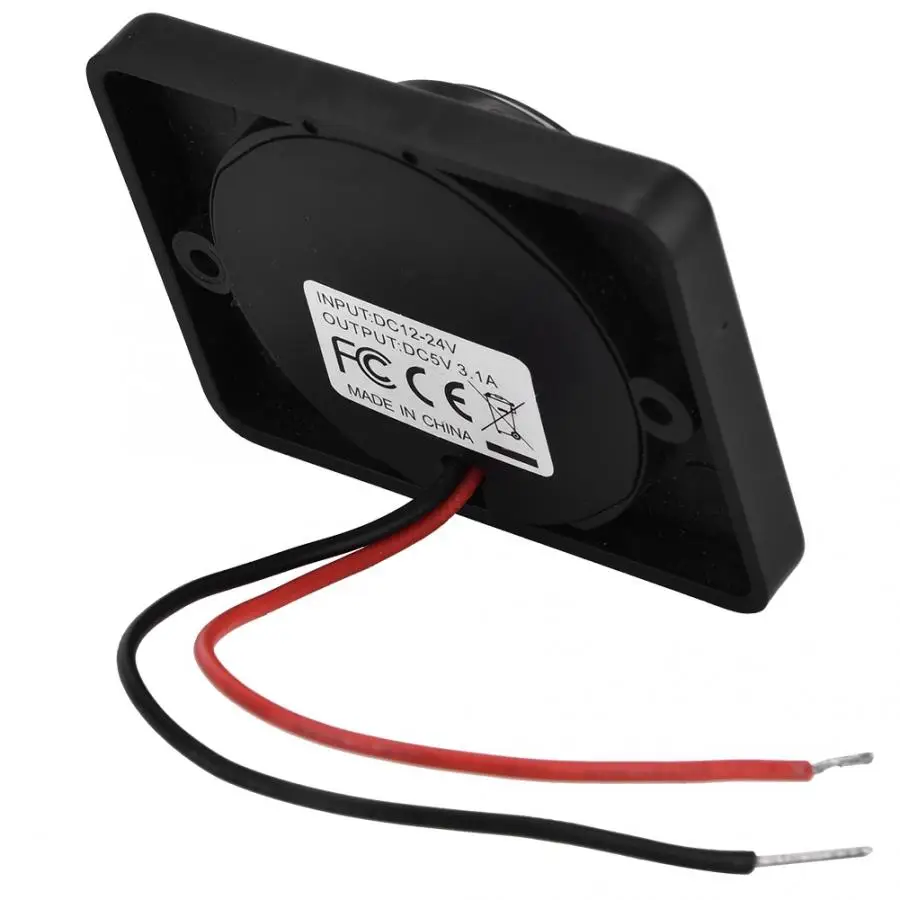 Универсальное автомобильное зарядное устройство с двумя USB портами 3 1 А 12