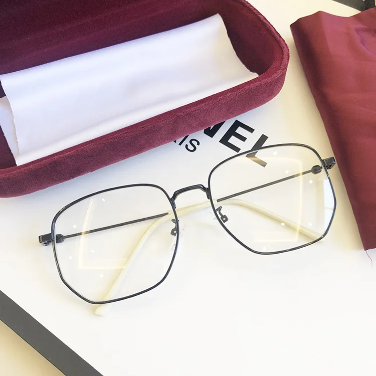 10813037036_1820445784