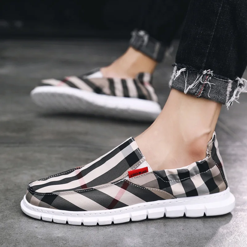 

New Loafers Men Casual Shoes Sneakers Plaid stripe Canvas Shoes White Anti-Slip Chaussure Homme Comfortable Man Flats R2-10