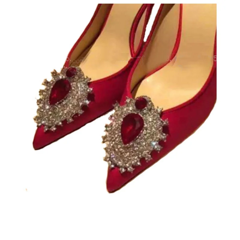 Модные красные туфли со стразами; элегантная обувь с пряжкой; Серебряные украшения для обуви с жемчужинами; женские свадебные туфли для