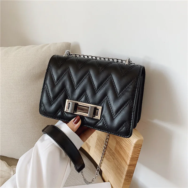 

New Summer Bright Hand-held Baita Small Square Bag Chain with Texture and Single Shoulder Slant Bag Tide