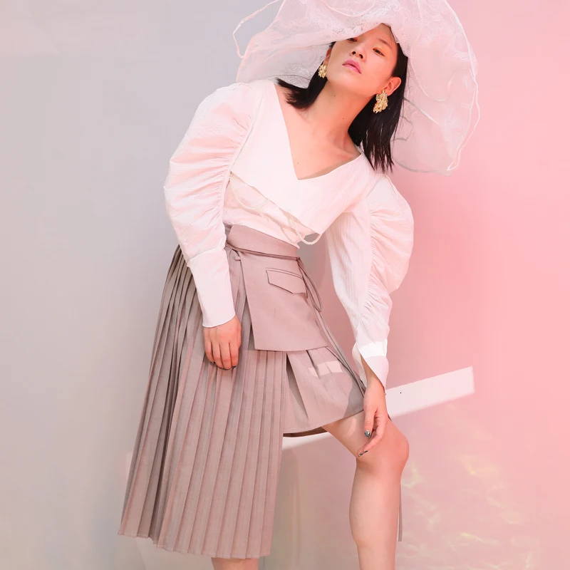 LANMREM/2019 летняя модная новая блуза с v-образным вырезом и поясом, с круглым рукавом, с имитацией жемчуга ручной работы женская рубашка YC8510