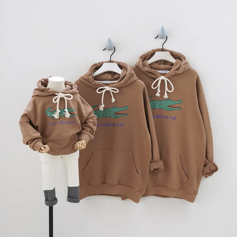 

2019 Newest Desgin Mom Son Outfits Mommy and Me Mother Daughter Sweatshirt Clothes Family Matching Hoodies Cotton Spring CL172