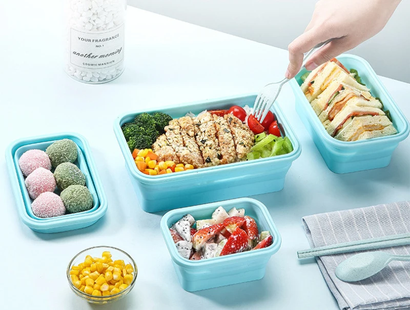 Collapsible lunch box for camping