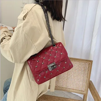 

Bags Women's Bags 2020 New Trend Fashion Texture Net Red Rivets Decorative Small Black Bags Wild Western Chains Shoulder Messeng