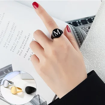 

Chunky Round Top Initial Letter Stamp Customize Signet Rings for Men Women Stainless Steel Punk Candid Fashion Jewelry