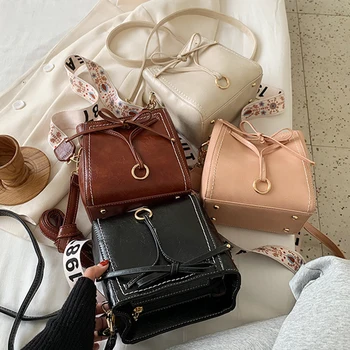 

New Women's Bucket Bag Ins Wide Shoulder Strap Shoulder Bag PU Luxury