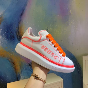

Luminous Graffiti Shoe Women Sneakers White Casual Shoes Women Lace-up Thick Bottom White Wedge Zapato Tenis De Seguridad Mujer