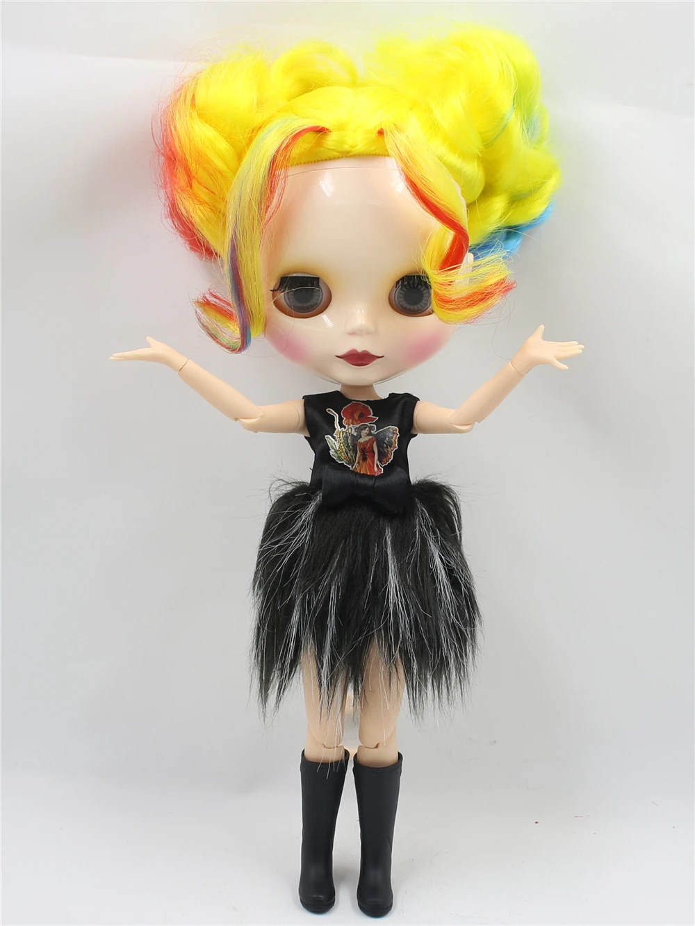 Neo Blythe Doll with Multi-Color Hair, White Skin, Shiny Cute Face & Custom Jointed Body 1